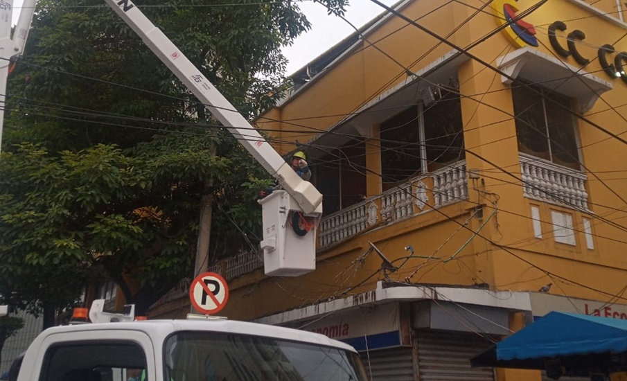 Air-e reitera disposición de formalizar el servicio de vendedores estacionarios del centro de Barranquilla