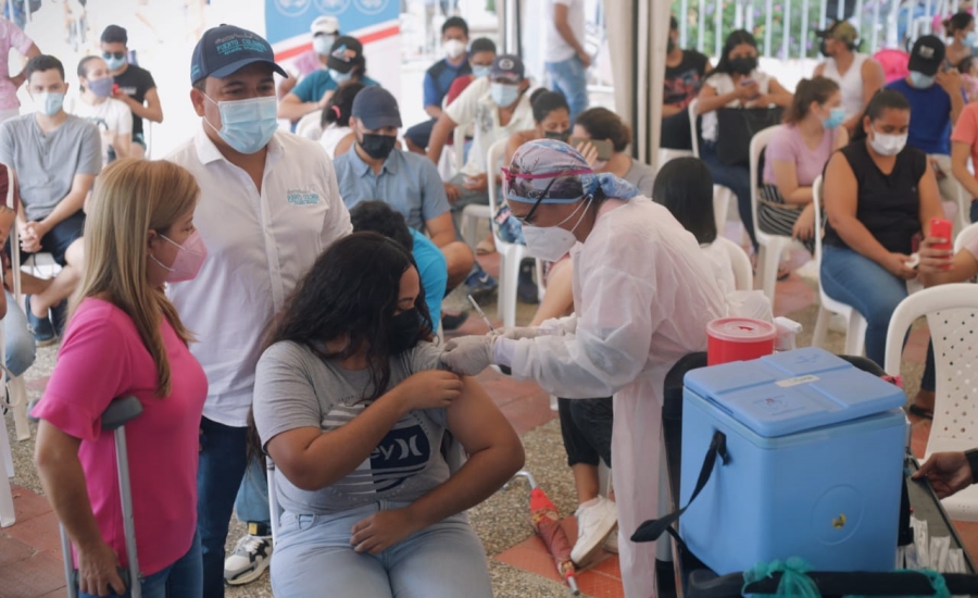 Gobernación del Atlántico lidera jornada de ‘vacunatón’ contra el Covid-19 en los municipios