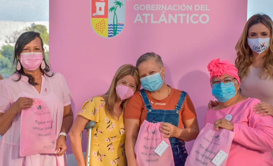Junto a la Gobernadora del Atlántico, 40 supervivientes de cáncer de mama reafirmaron que son ‘Poderosas’