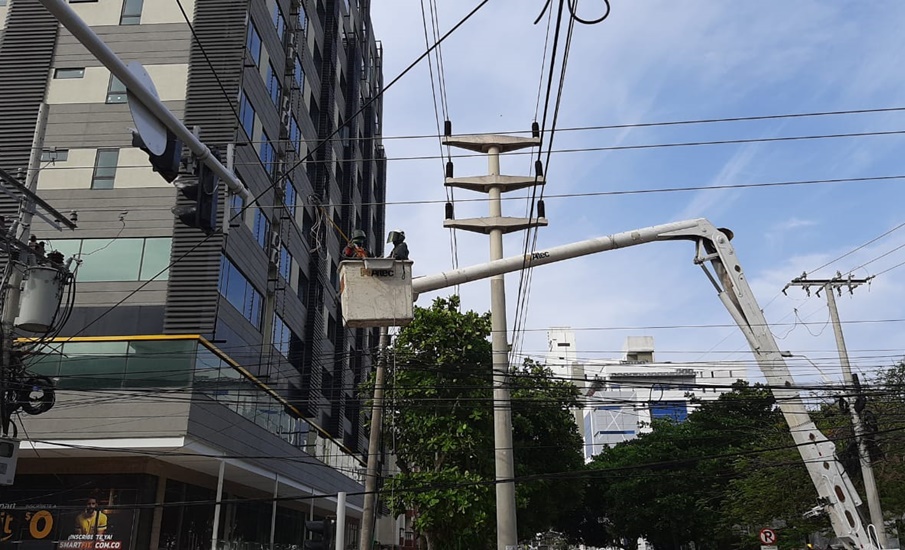 Labores de mantenimiento eléctrico en sectores del norte de Barranquilla 