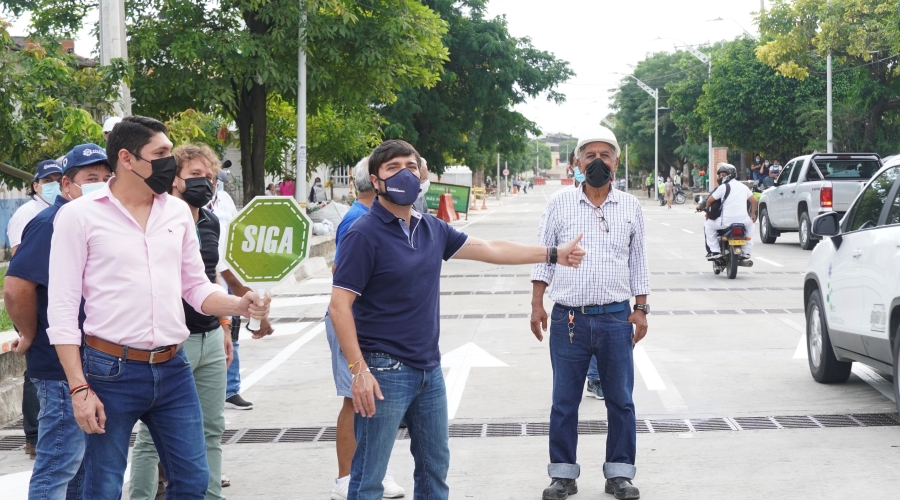 Alcalde Pumarejo entregó canalización del arroyo La Felicidad
