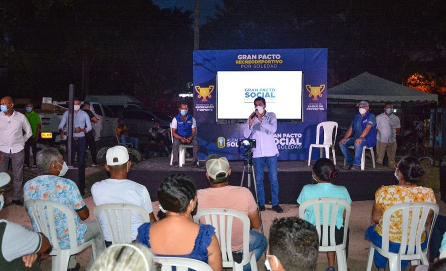 4.500 familias se beneficiarán con construcción de cancha parque en La Central de Soledad