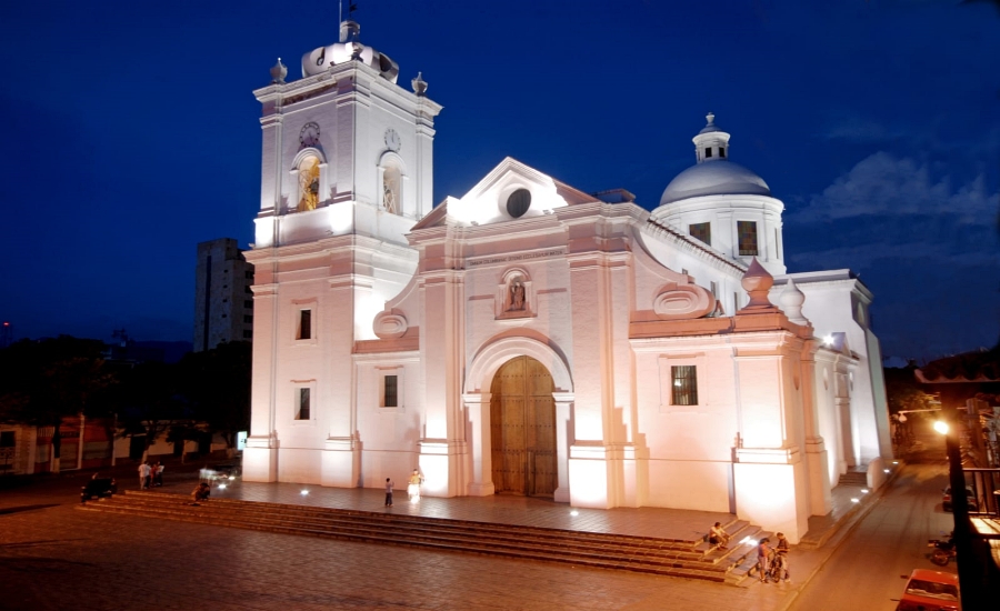 Catedral Basílica de Santa Marta, declarada Bien Nacional y Patrimonial
