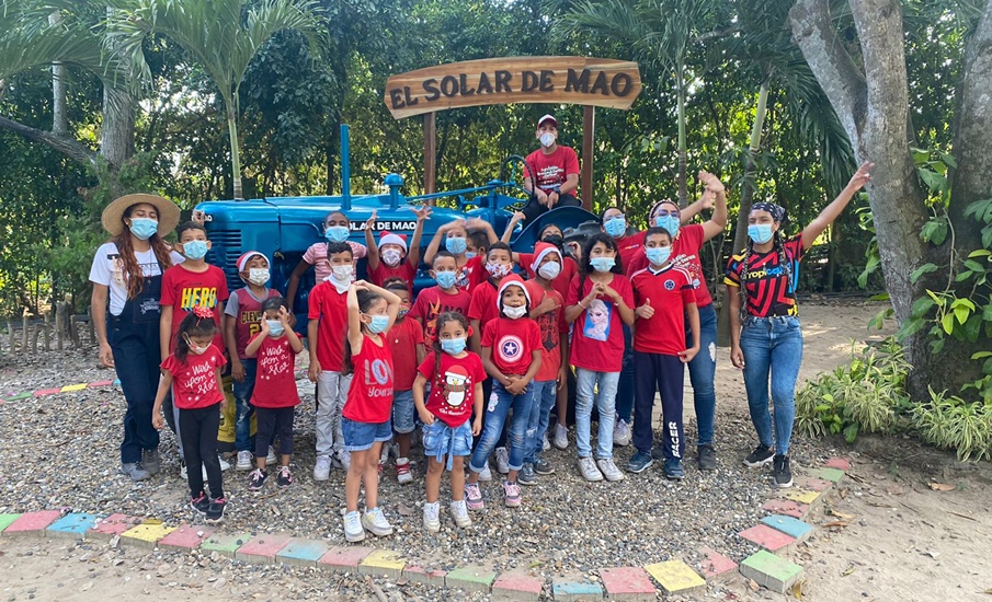 El Solar de Mao y la Fundación Alimentando Sonrisas Con Amor se unen para regalar una sonrisa a los niños de La Pradera en esta Navidad