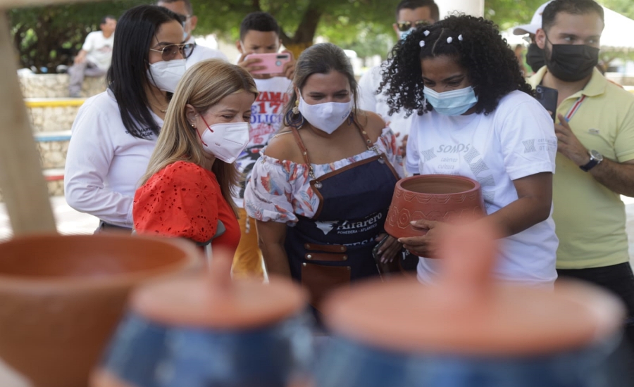 Gobernación del Atlántico y Ministerio de Cultura impulsan la reactivación económica de los artesanos de Ponedera