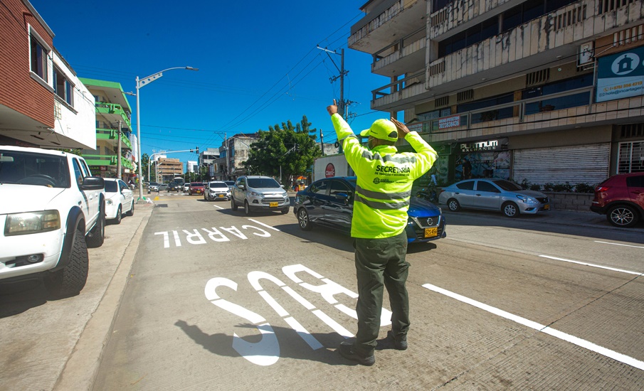 A partir del lunes 10 de enero inicia la etapa pedagógica de proyecto piloto del carril preferencial en la calle76 entre carreras 43 y 59