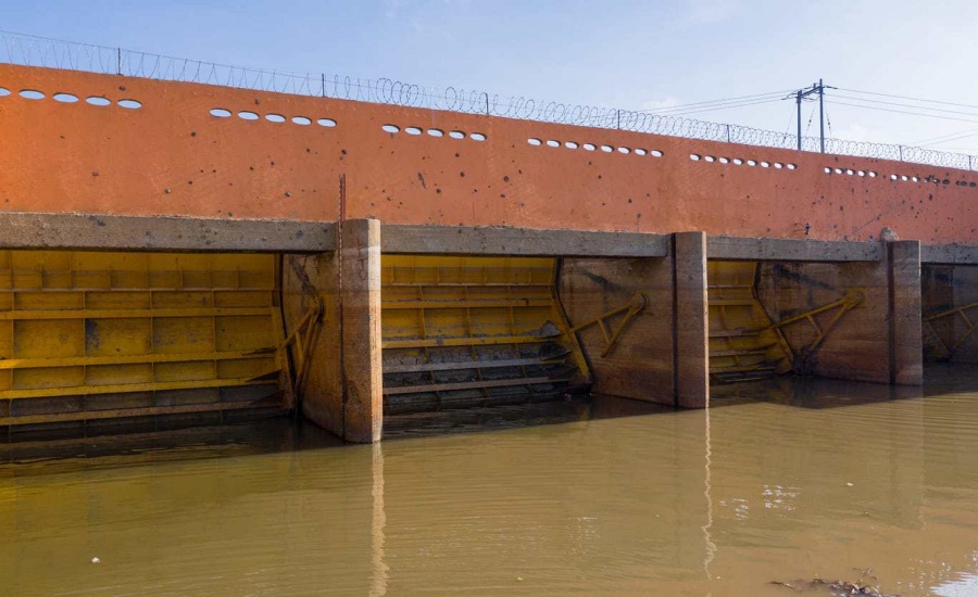 C.R.A abrió compuertas El Porvenir