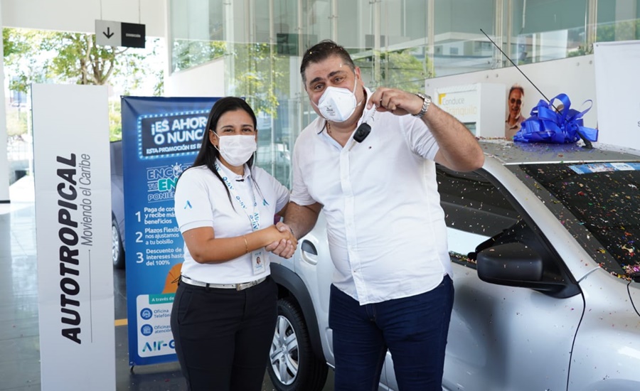Air-e premió con un carro cero kilómetros a usuario puntual en Barranquilla