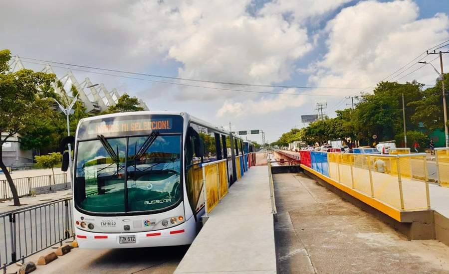 Para partido entre Colombia y Perú Transmetro habilita plataforma para llegar al Metro desde las 12:00 de la tarde