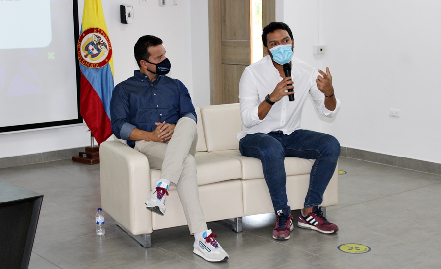 Gabriel Berdugo y Abel Aguilar visitan las obras de la zona deportiva de la Sergio Barranquilla