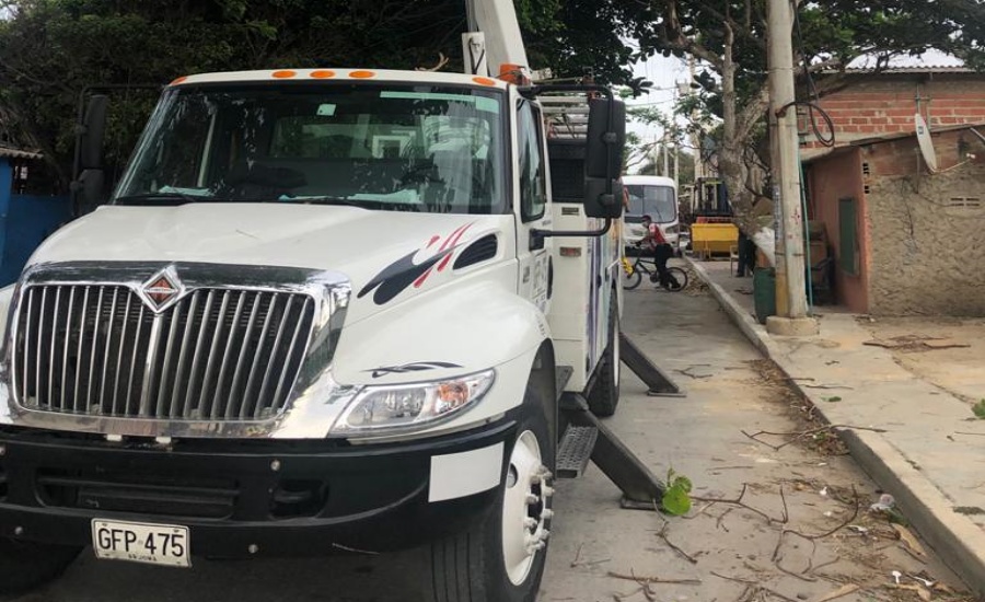 Avanza modernización de redes eléctricas en Palmar de Varela