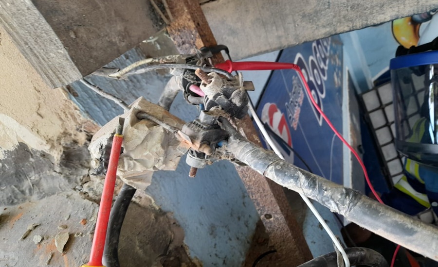 En el centro de Barranquilla, cinco pescaderías detectadas cometiendo el delito de Defraudación de energía