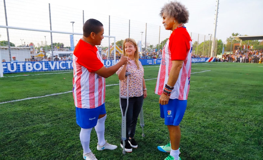 «Entregamos el nuevo estadio de fútbol Víctor Danilo Pacheco en Suan para seguir formando a grandes deportistas»: Elsa Noguera