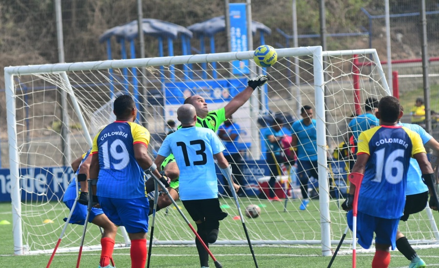 Colombia sigue sin ganar en el sudamericano