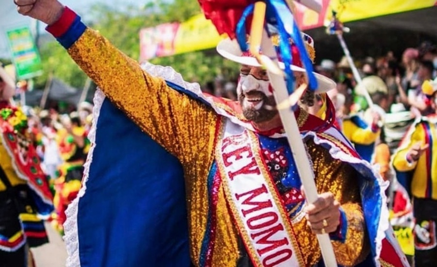 El desfile ‘Martes de Carnaval’ en la calle 84 rinde homenaje a Leopoldo Klee Palacio