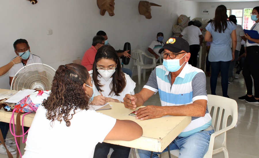 Consultorio jurídico de la Sergio Barranquilla brinda asesoría a la comunidad Mokaná