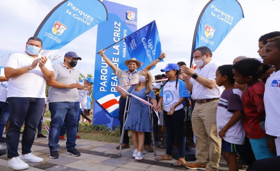 Elsa Noguera, puso al servicio de la comunidad el parque Real de la Cruz