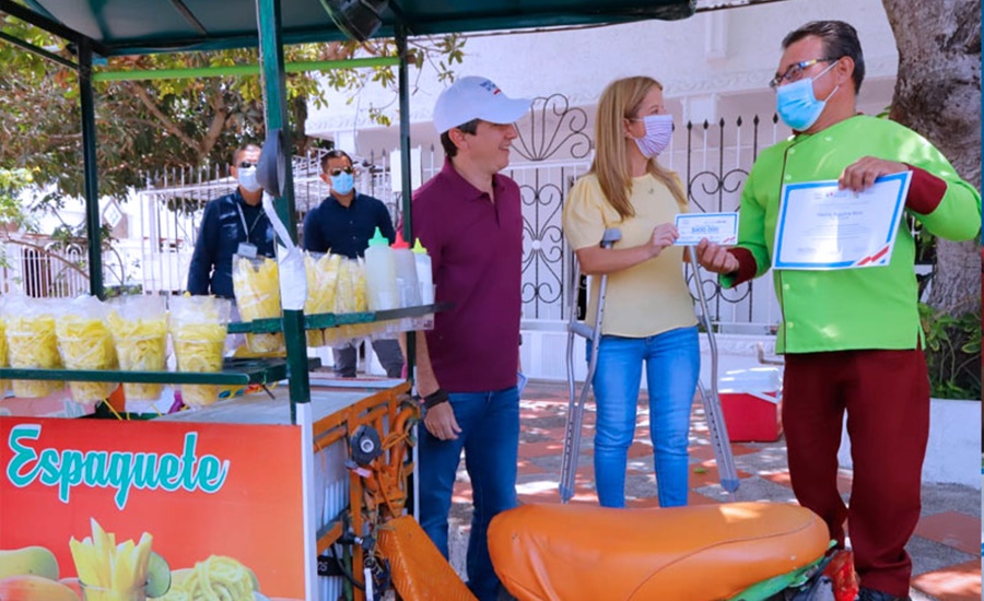 Gobernadora del Atlántico entregó desembolso del Fondo de la Gente a emprendedores en Barranquilla