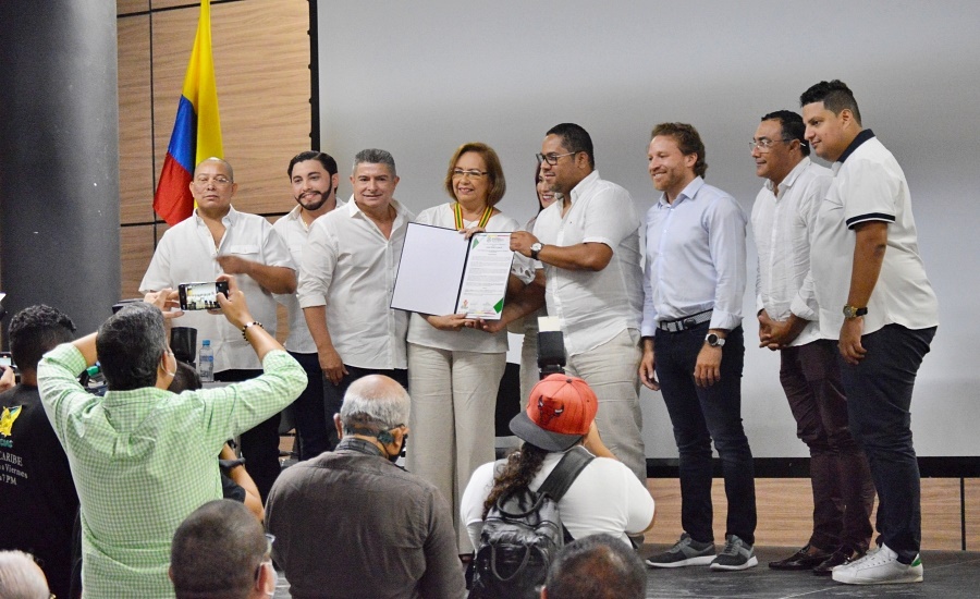 30 personas e instituciones recibieron medalla ‘Barrancas de San Nicolás’ por ser «Ejemplos de la ciudad»