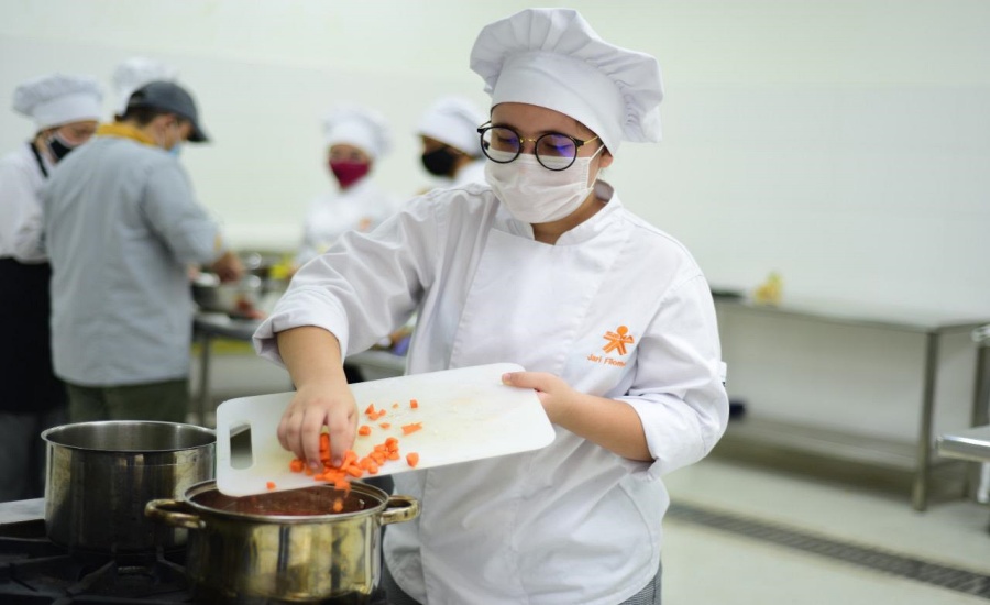 El SENA abre Certificatón dirigida a 6.000 trabajadores con experiencia en hotelería, turismo y gastronomía