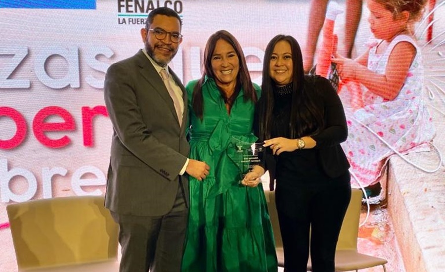 Reconocimiento al programa social Territorios de Equidad de Air-e
