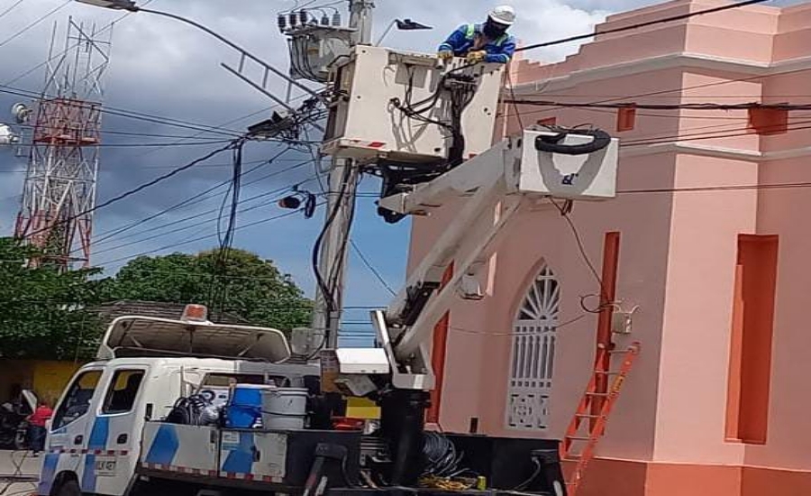 Air-e avanza en la modernización de redes eléctricas en Juan de Acosta