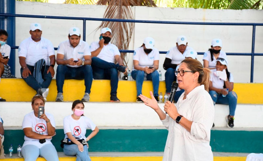 Con pedagogía casa a casa, la Gobernación del Atlántico previene el dengue en los municipios