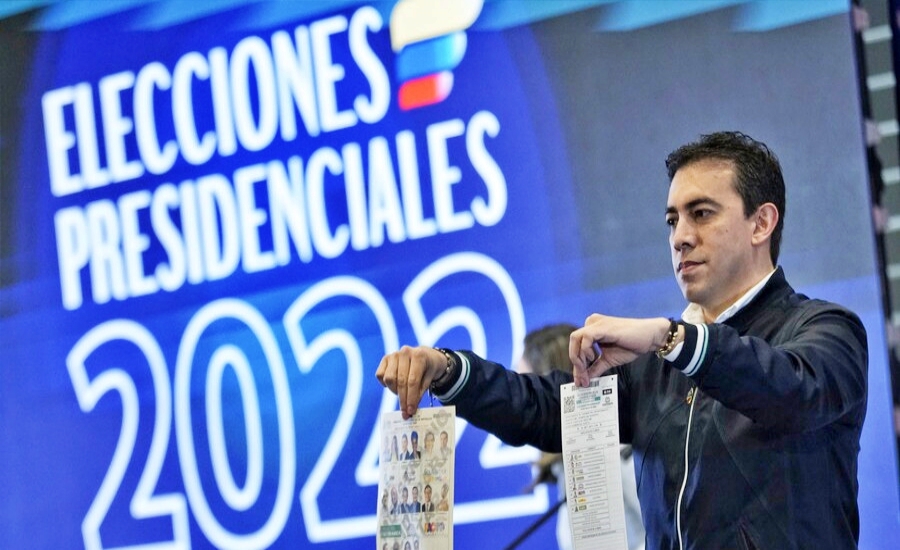 Fiscalía abrió investigación contra el registrador Alexander Vega