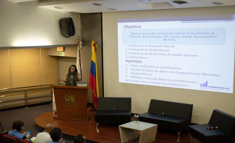 Nuevo estudio de mercado laboral con foco en población proveniente de Venezuela