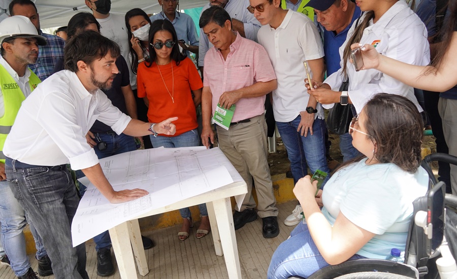 Con andenes incluyentes y amigables con el medioambiente, Distrito interviene el espacio público  
