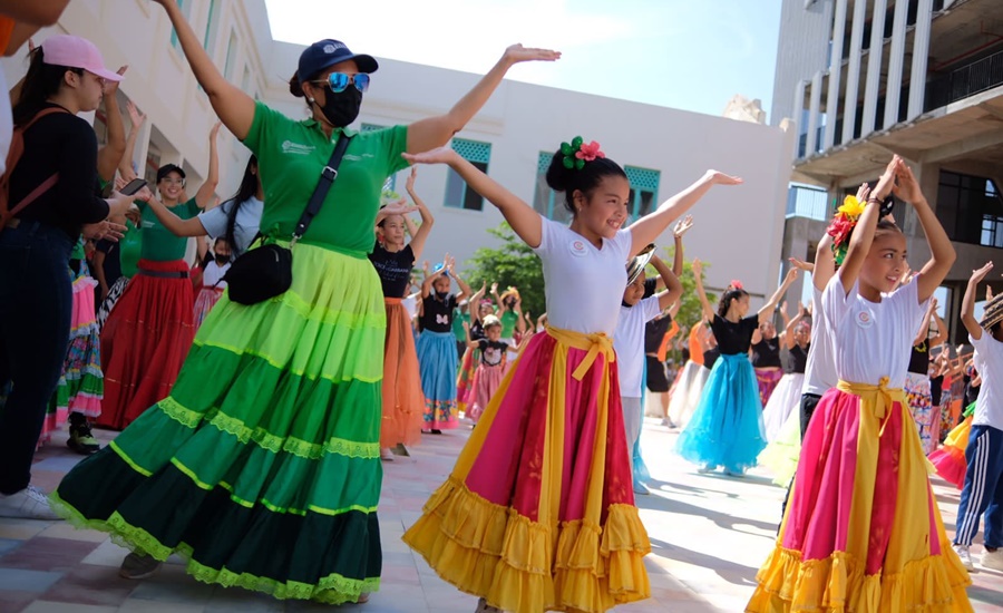 Más de 300 barranquilleros bailaron la primera Cumbiatón