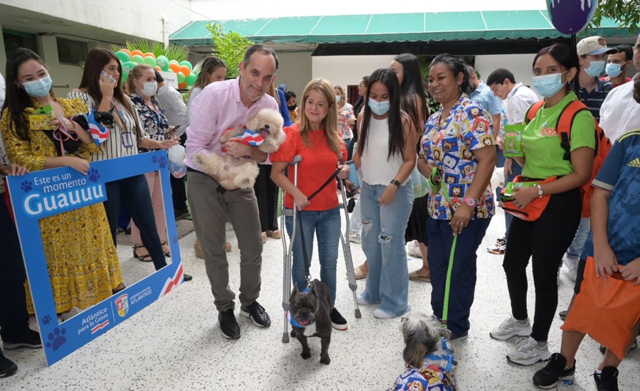En el Día Mundial del Perro, Gobernación del Atlántico abrió sus puertas a los ‘amigos fieles’ de los servidores públicos
