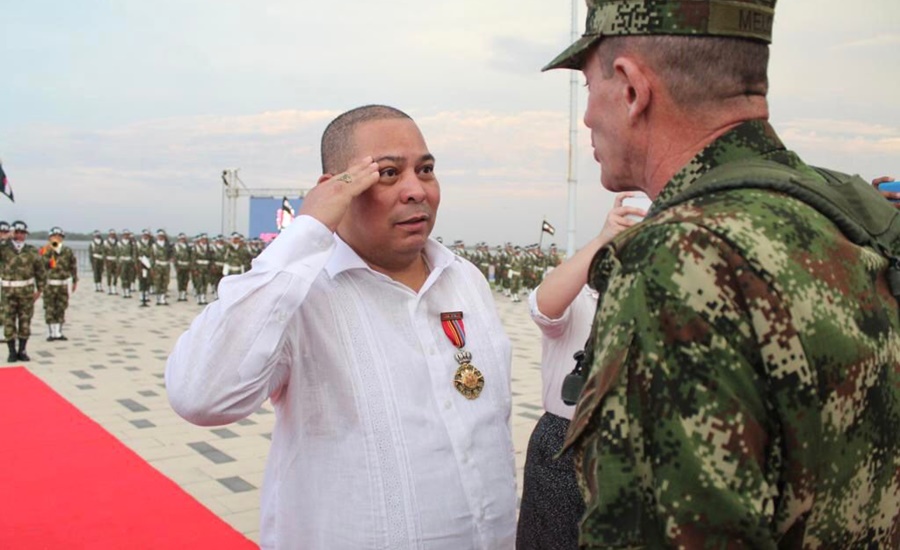 Por su labor filantrópica, presidente del Concejo de Barranquilla recibe medalla Militar por parte del Ejército Nacional