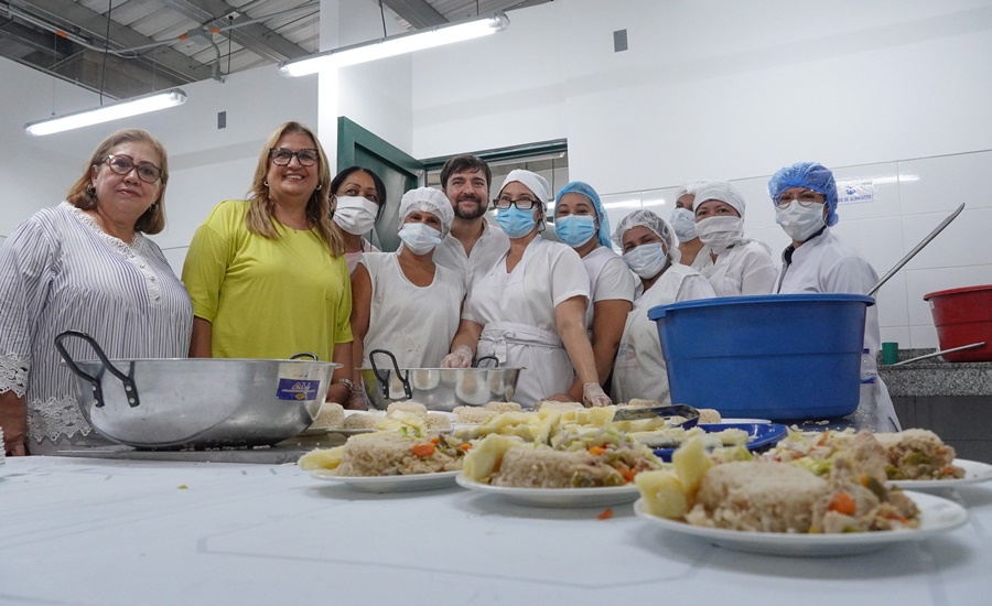 Con la dotación de 70 cocinas y 26 comedores escolares, Barranquilla le apunta a la educación y la alimentación 