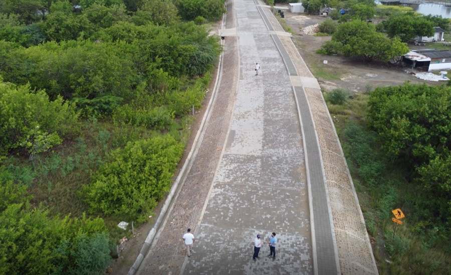 C.R.A. entregó 396 ML del Dique de protección de Puerto Velero, evitando contaminación en playas