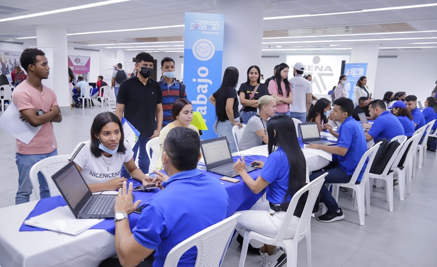 Más de 2.600 jóvenes del departamento asistieron a la Feria Expo Empleo Sena en alianza con Gobernación del Atlántico