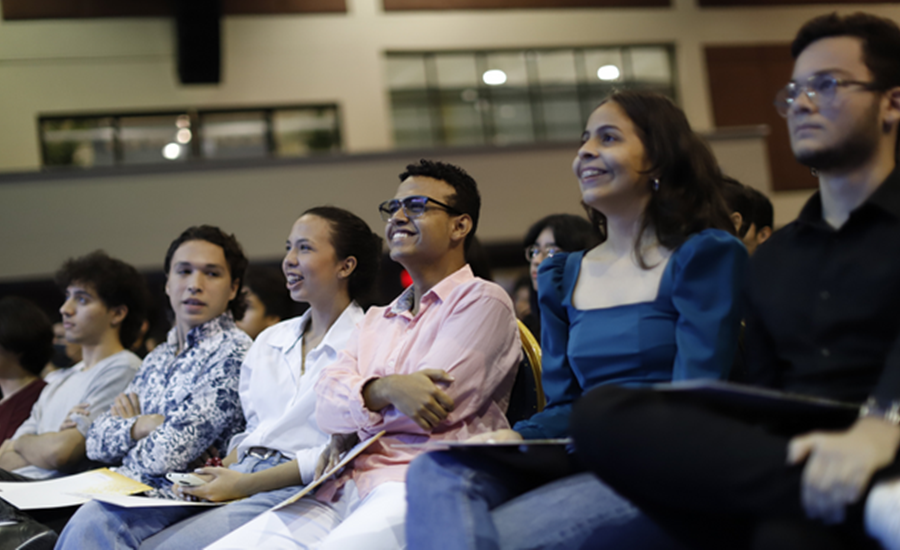 Uninorte celebra la excelencia académica de más de 350 nuevos becarios