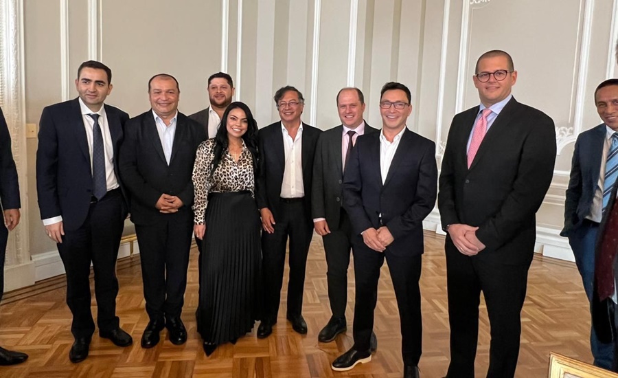Caicedo lideró vocería del Caribe en reunión con Petro y propuso que red férrea nacional se extienda al Magdalena para impulsar el ‘Tren de Macondo’