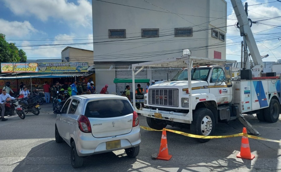 Suspenden servicio de energía a estación de gasolina por deuda de $254 millones