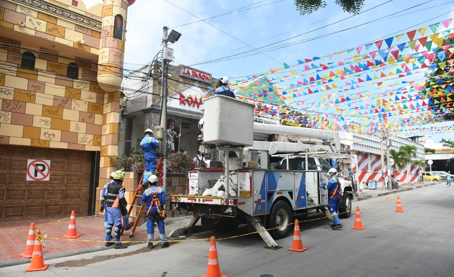 En el centro de Barranquilla. establecimientos comerciales con deuda de energía por $500 millones “pillados” conectados ilegalmente