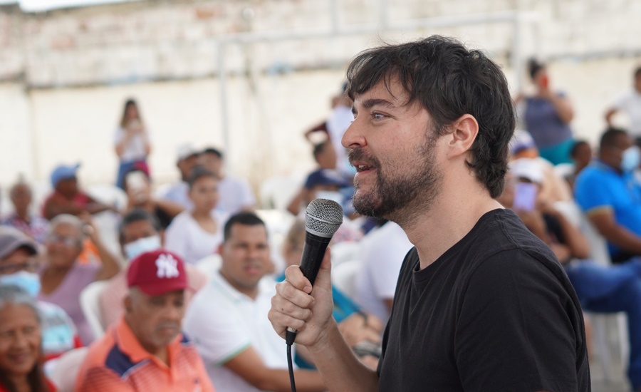 En Las Malvinas y El Romance: 2.500 familias recibirán el título de vivienda de sus hogares