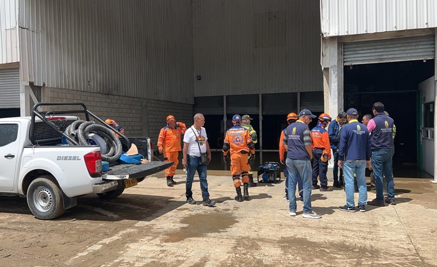 Acompañamiento y atención a familias afectadas por inundaciones durante este fin de semana