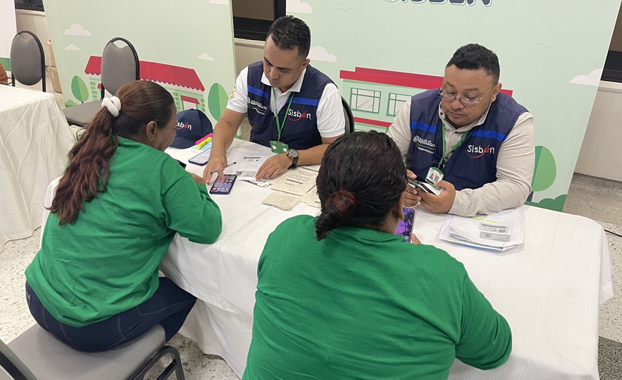 Asistencia médica, afiliación al Sisbén y programas del adulto mayor en la Feria de Recicladores del Distrito de Barranquilla