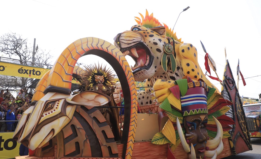 Carnaval de Barranquilla en Feria Tricontinental de Artesanías en Santa Cruz de Tenerife, España