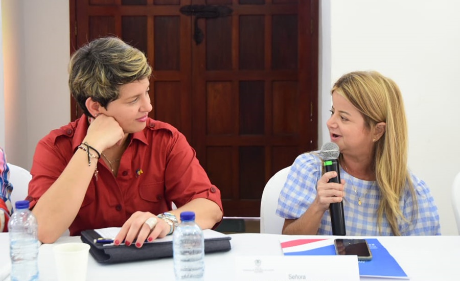 “Gobierno Nacional y Gobernación somos un solo equipo solidario con nuestra gente del Atlántico”: Elsa Noguera