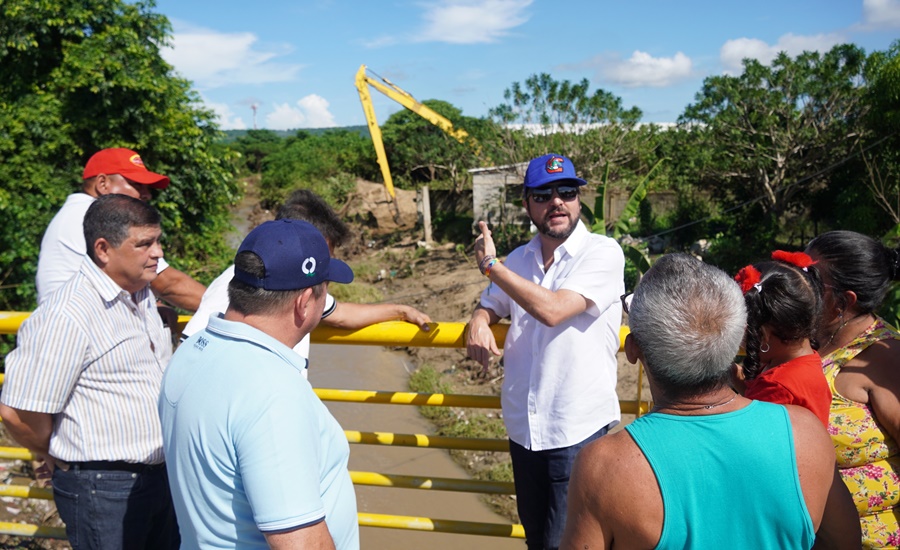 Alcalde Jaime Pumarejo lidera acciones preventivas y de atención a damnificados por ola invernal 