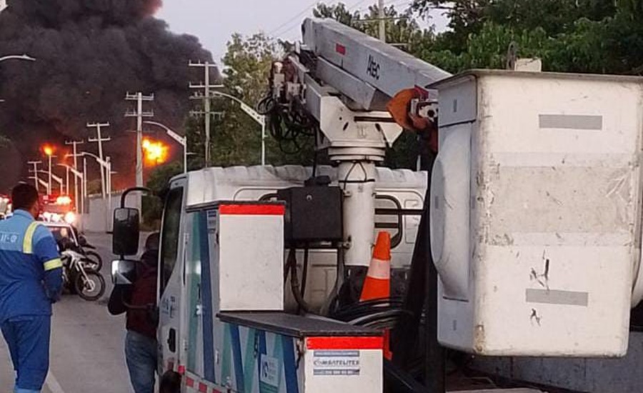 Por incendio en la Vía 40 Air-e desenergizó dos circuitos