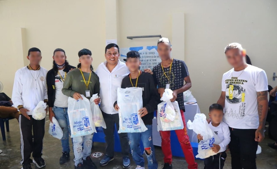 Gobernación entregó paquetes alimentarios y juguetes a los adolescentes del sistema de responsabilidad penal