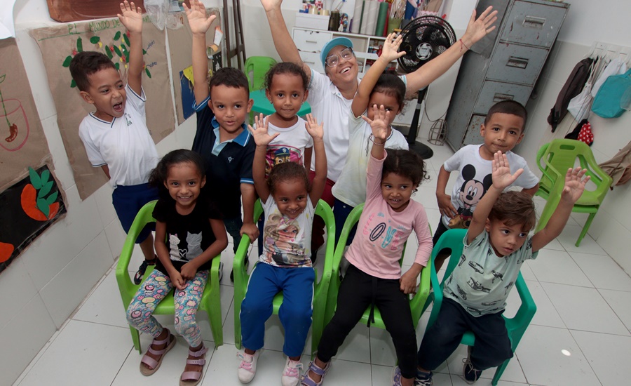 1.400 hogares comunitarios de Barranquilla reciben apoyo del Distrito