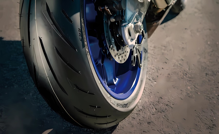 Bridgestone Battlax Hypersport S22 es seleccionada como equipo original de la nueva BMW S 1000 RR